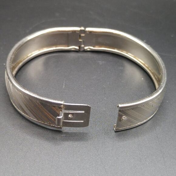 Vintage Silver Tone Stripe Textured Hinged Bracelet, Tongue Clasp, 7 Inches - Picture 7 of 8
